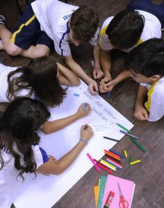 3_escola-dos-sonhos_-comunicacao-santi